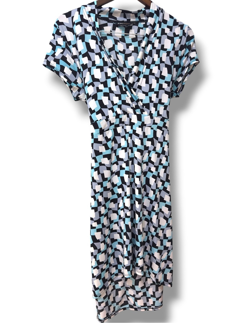 BCBGMaxAzria | EUC Blue White Geometric Print Stretch Wrap Midi Dress (size M) - Picture 3 of 12